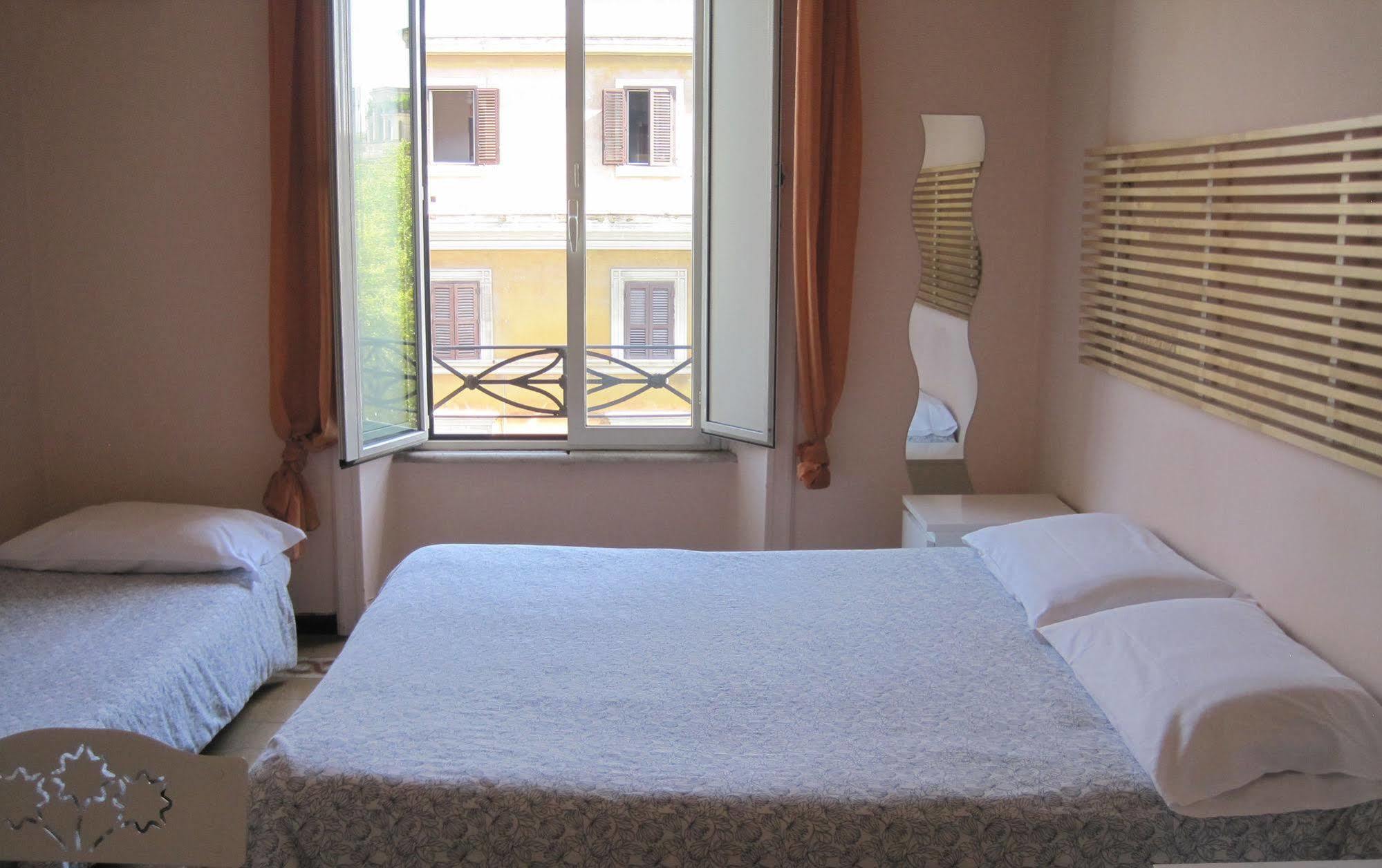 Carlo Alberto House Rome Extérieur photo